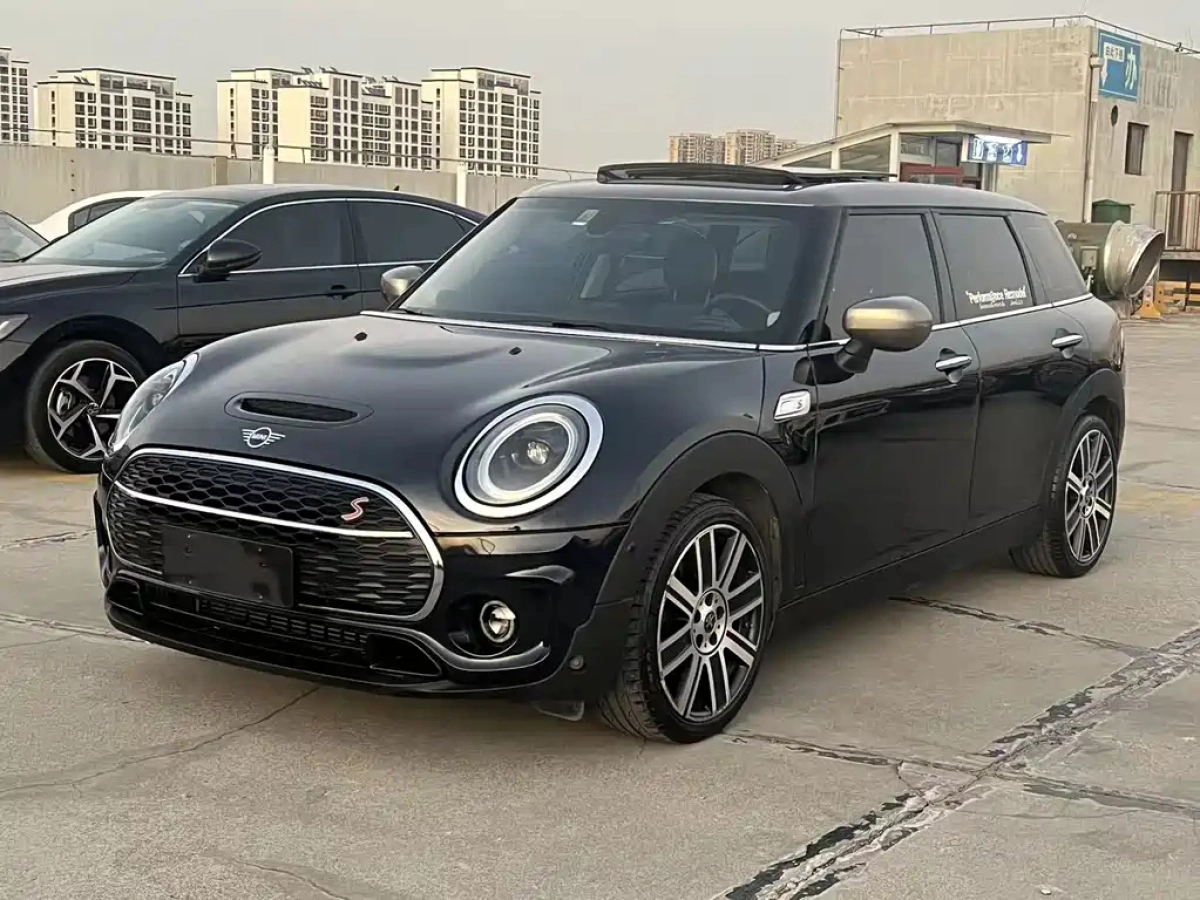MINI CLUBMAN  2021