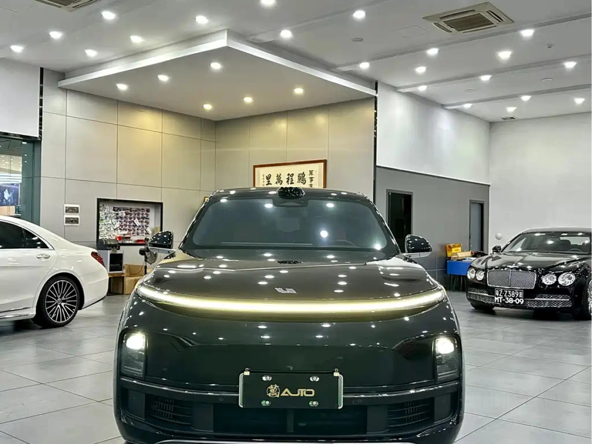 LI AUTO L8