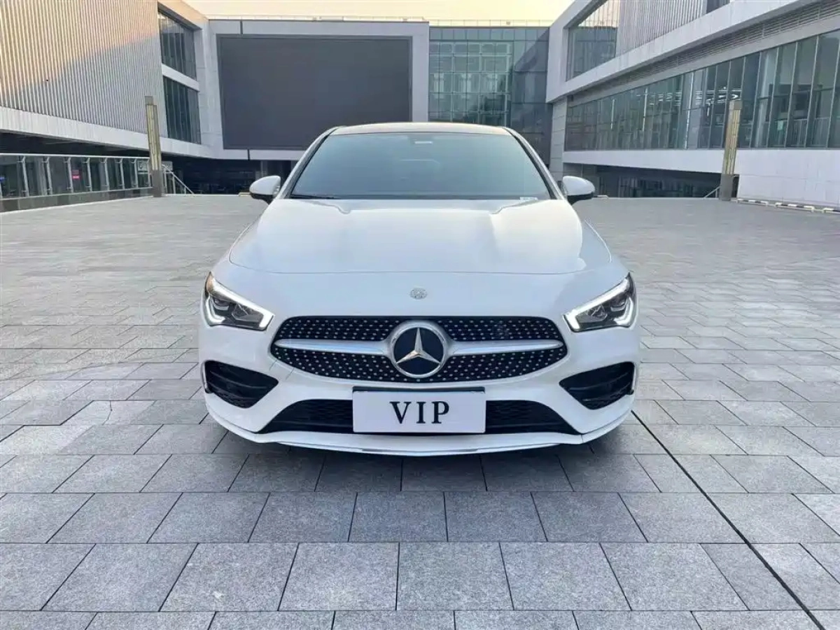 MERCEDES BENZ CLA