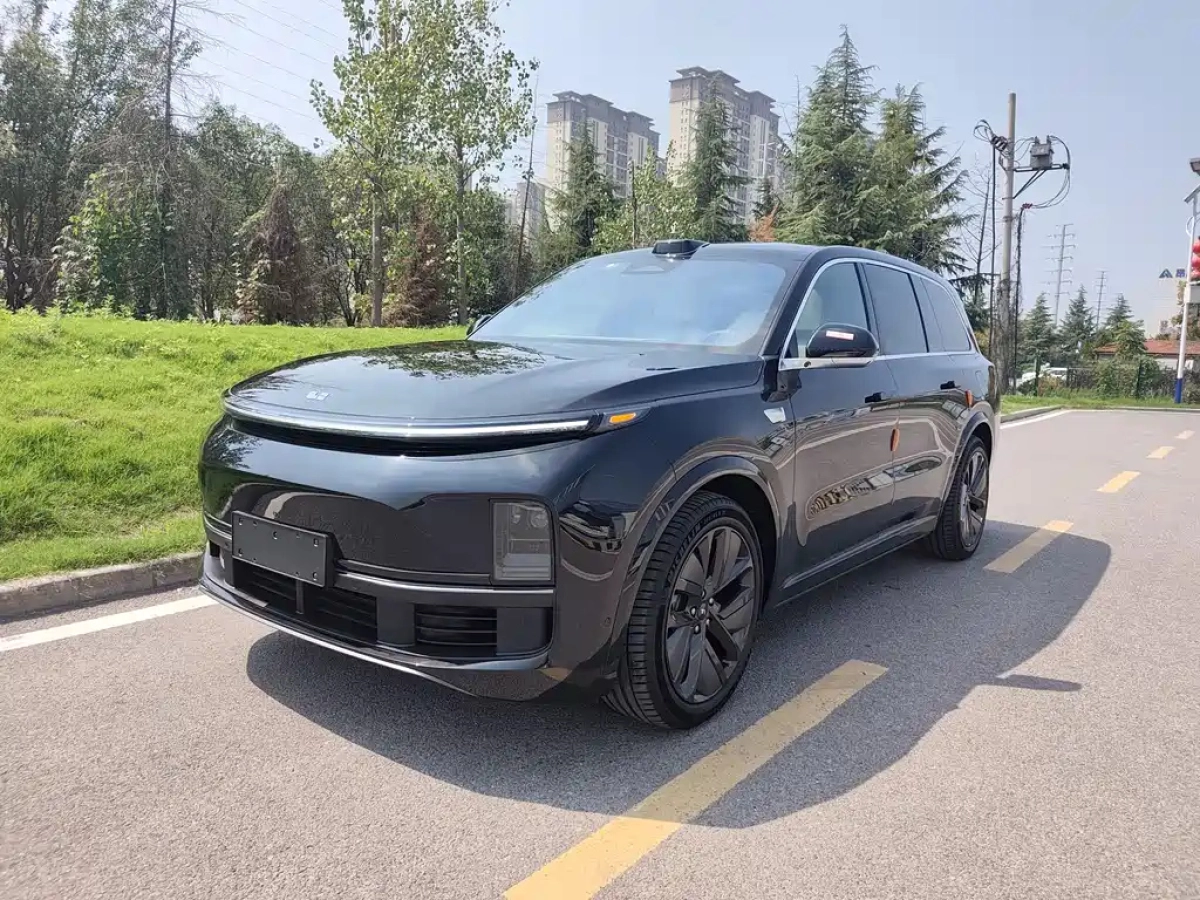 LI AUTO L9  2024