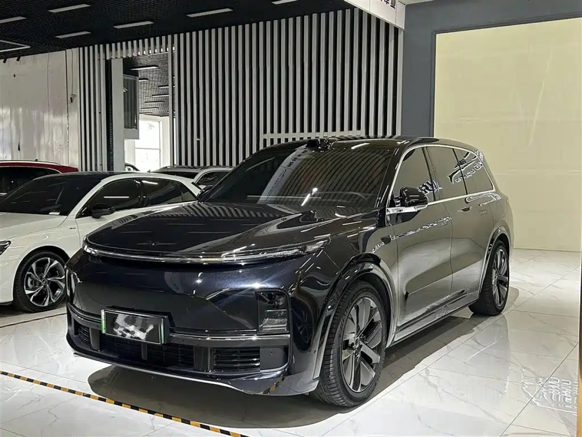 LI AUTO L9  2024