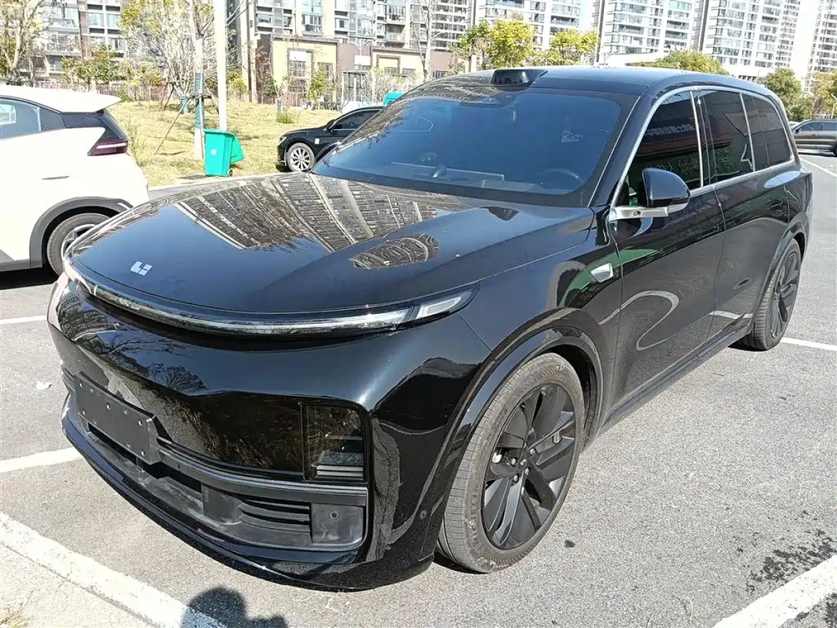 LI AUTO L9  2022