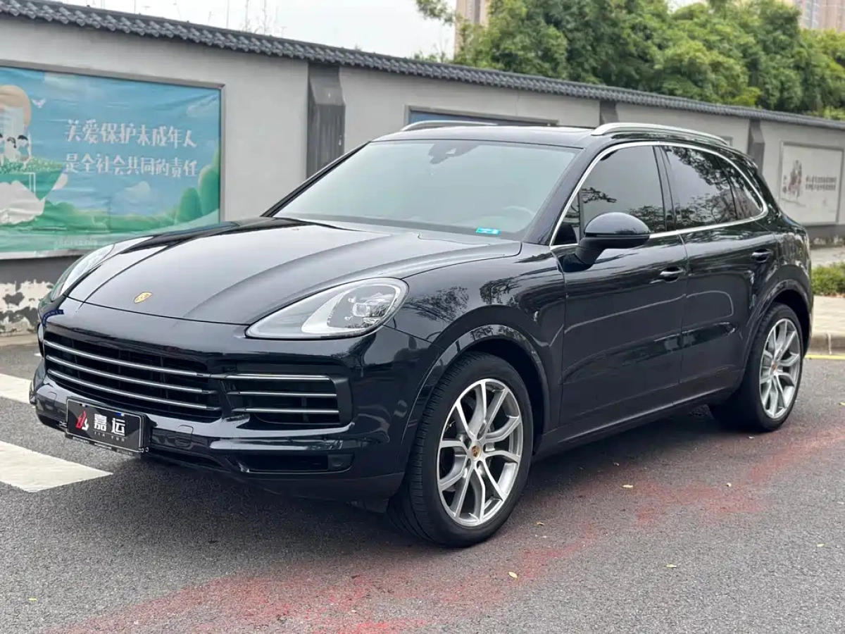 PORSCHE CAYENNE