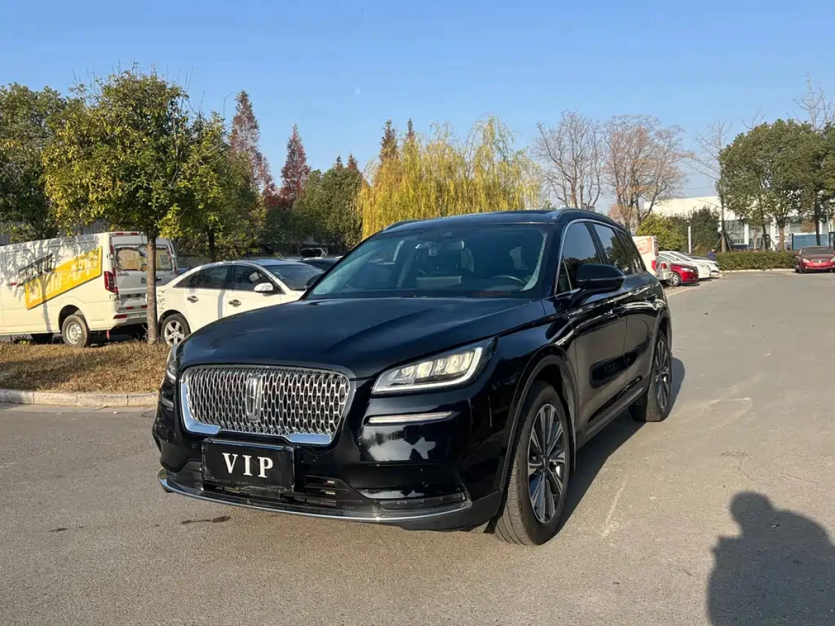 LINCOLN ADVENTURER  2021