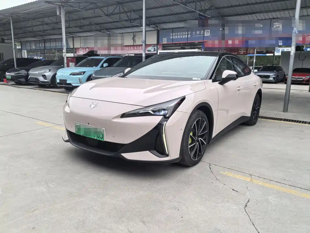 ARCFOX ALPHA S5  2025