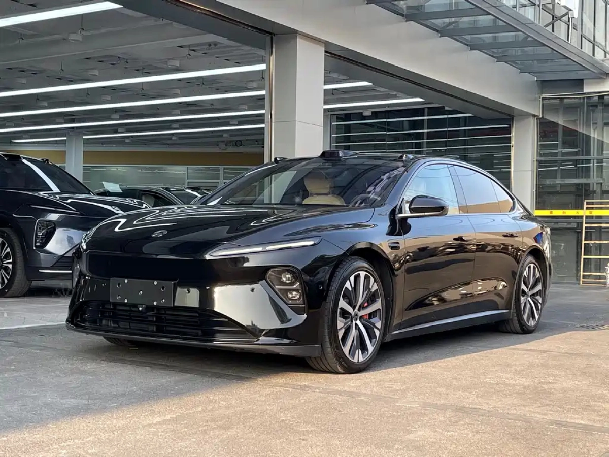 NIO ET7