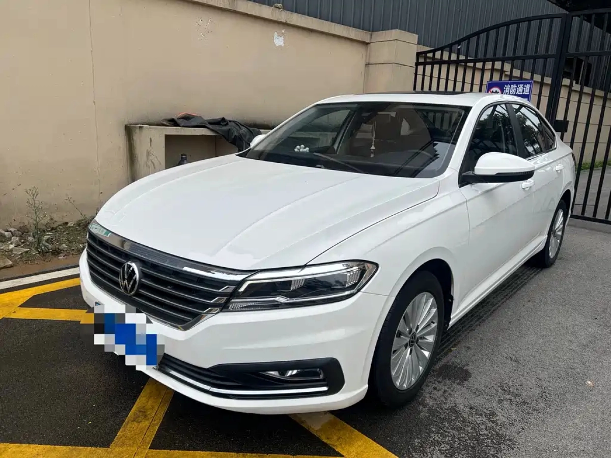 VOLKSWAGEN LAVIDA  2021