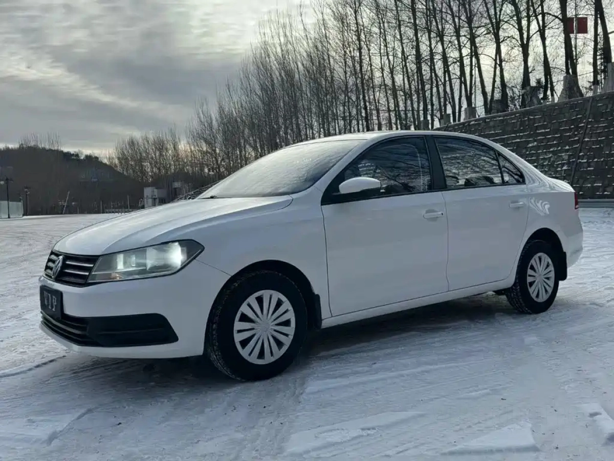 VOLKSWAGEN SANTANA  2020