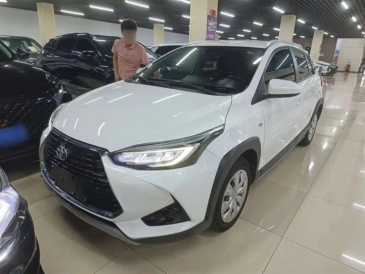 TOYOTA YARIS L DAZZLING