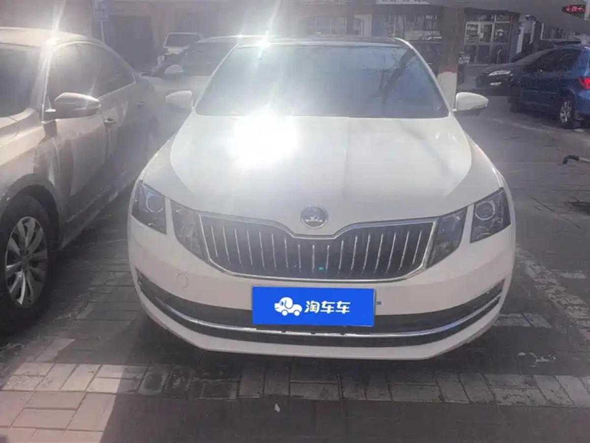 SKODA OCTAVIA