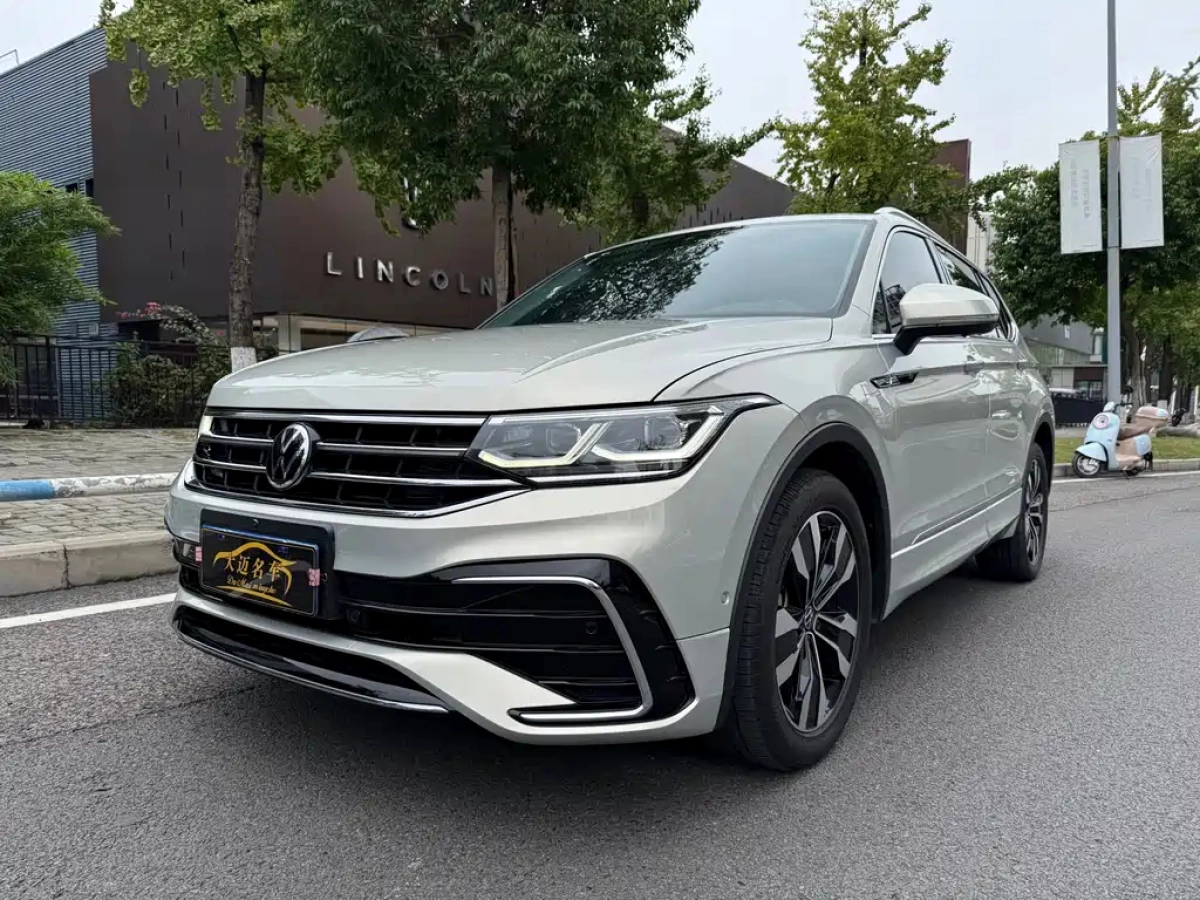 VOLKSWAGEN TIGUAN L  2023