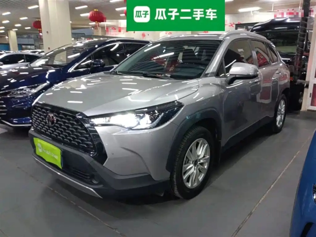 TOYOTA COROLLA CROSS  2024