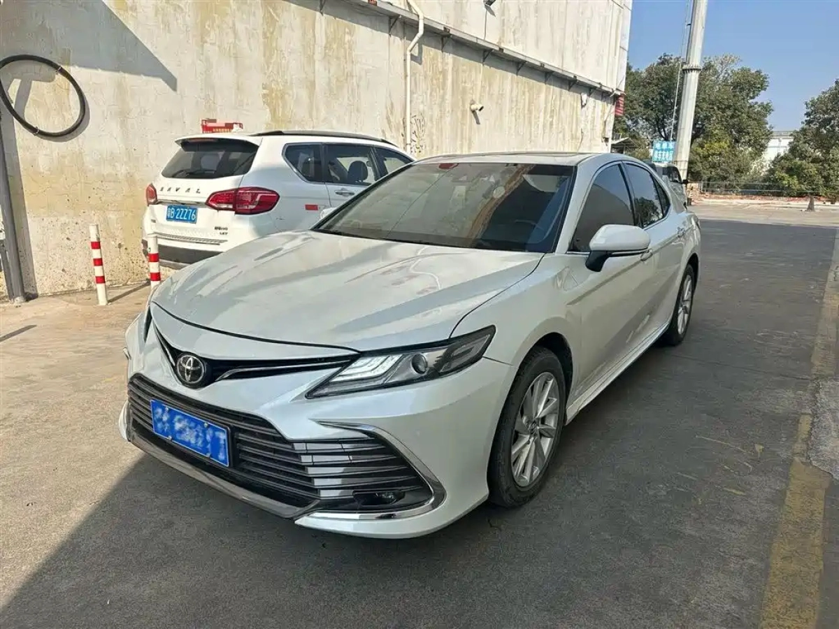 TOYOTA CAMRY  2024