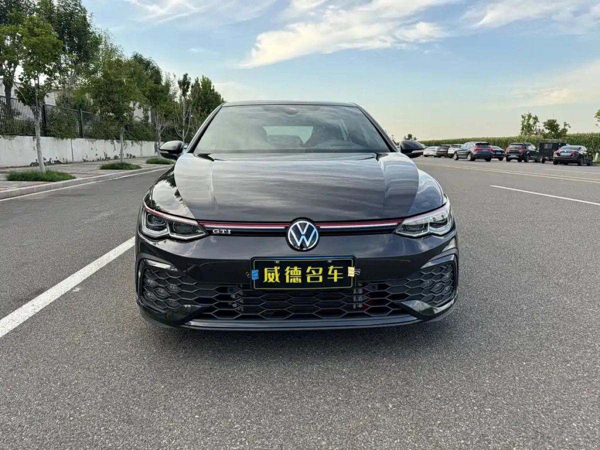 VOLKSWAGEN GOLF GTI