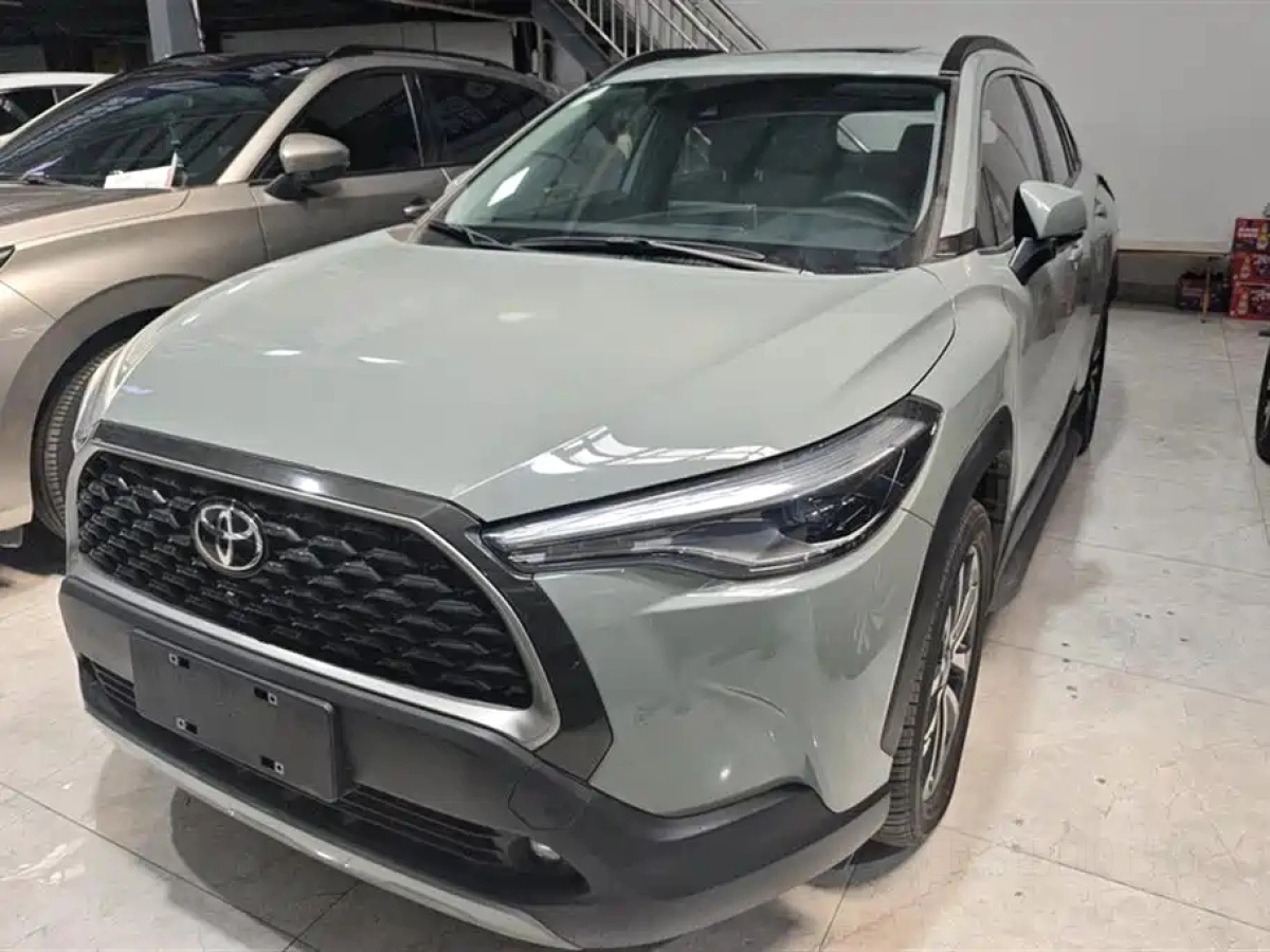 TOYOTA COROLLA CROSS