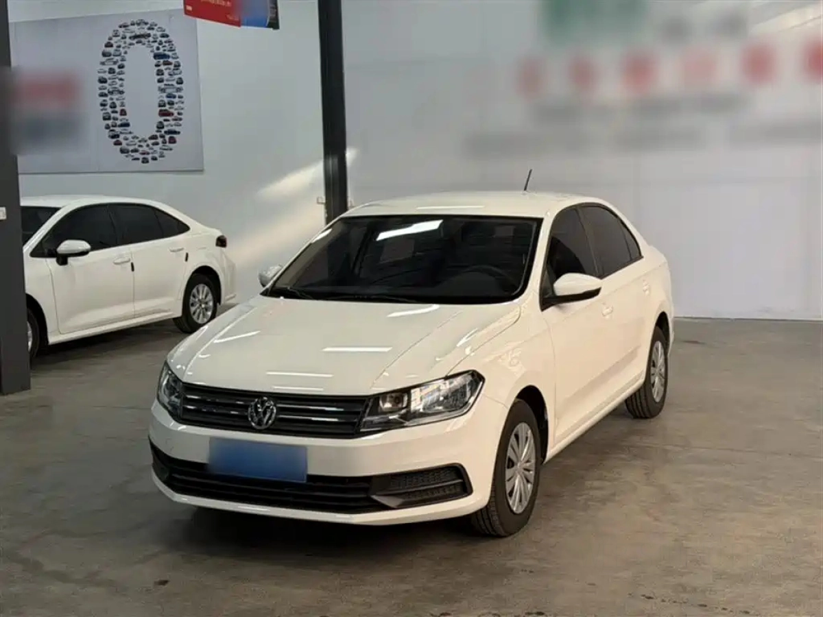 VOLKSWAGEN SANTANA  2023