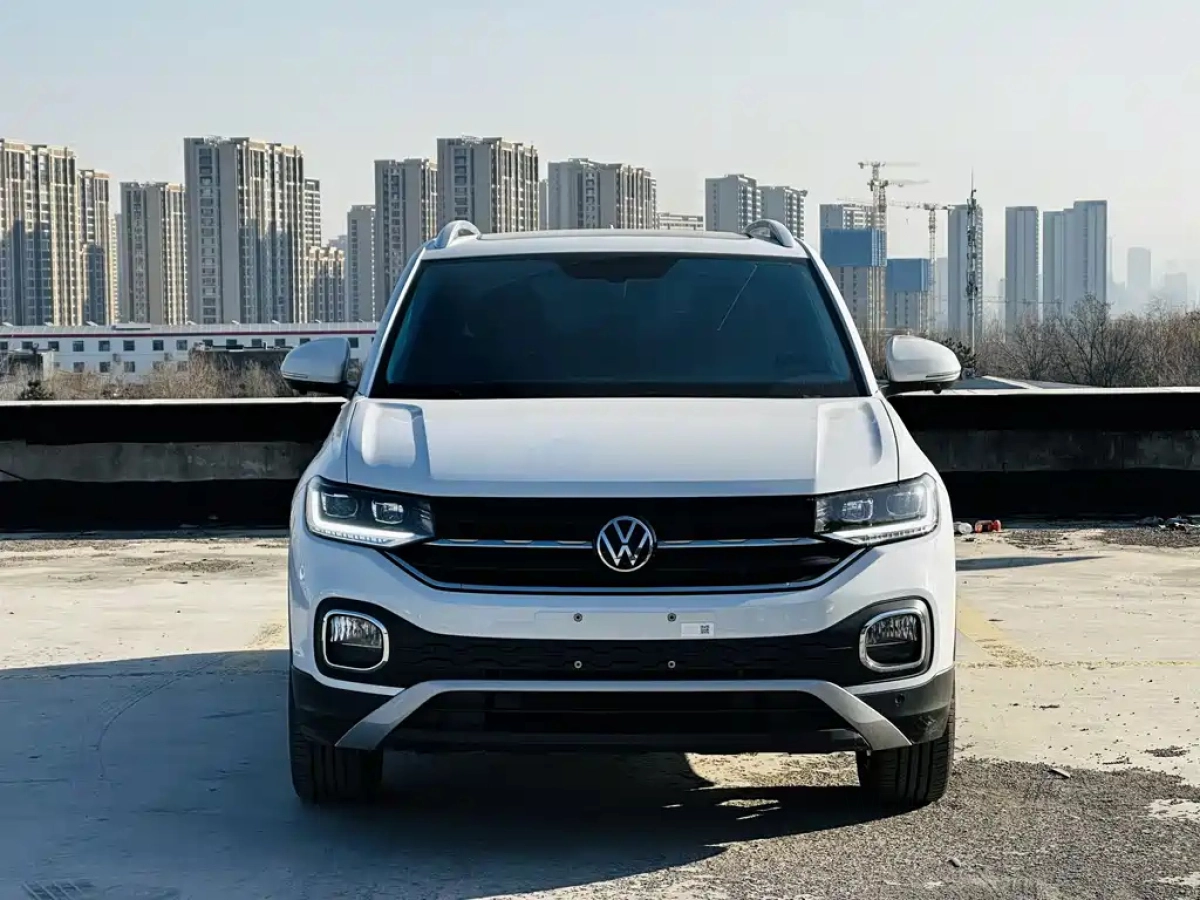 VOLKSWAGEN TACOUA