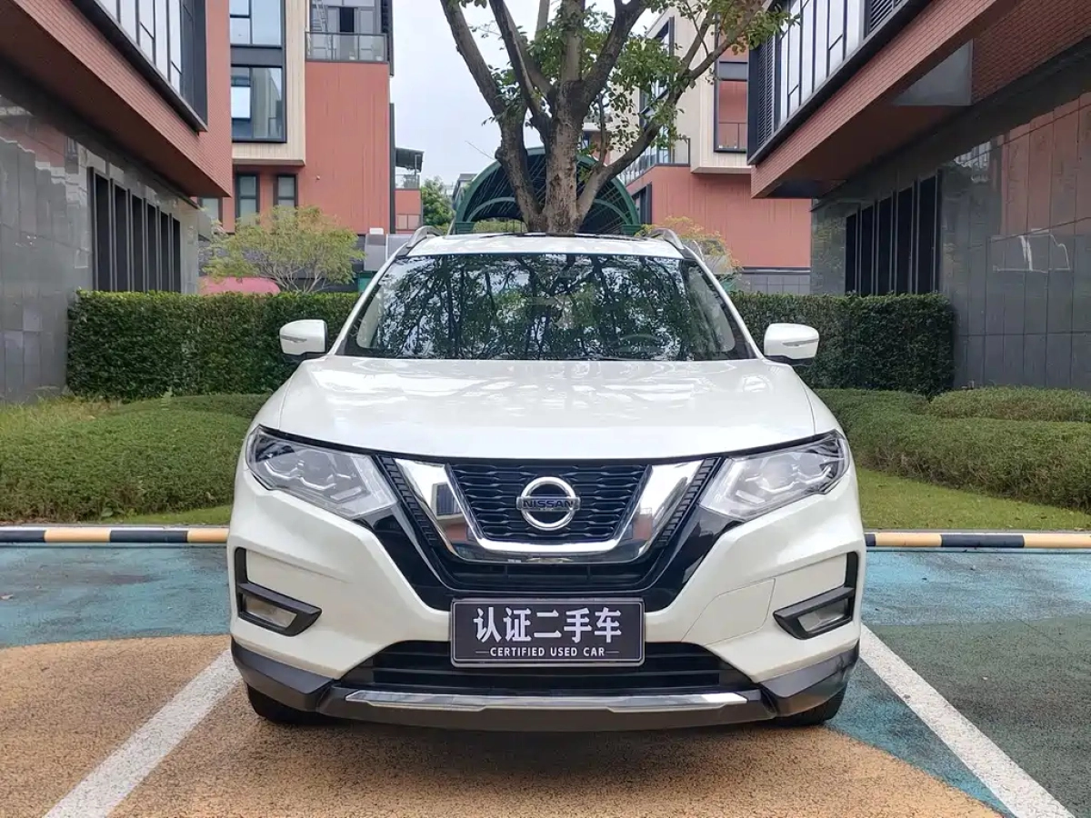 NISSAN X-TRAIL