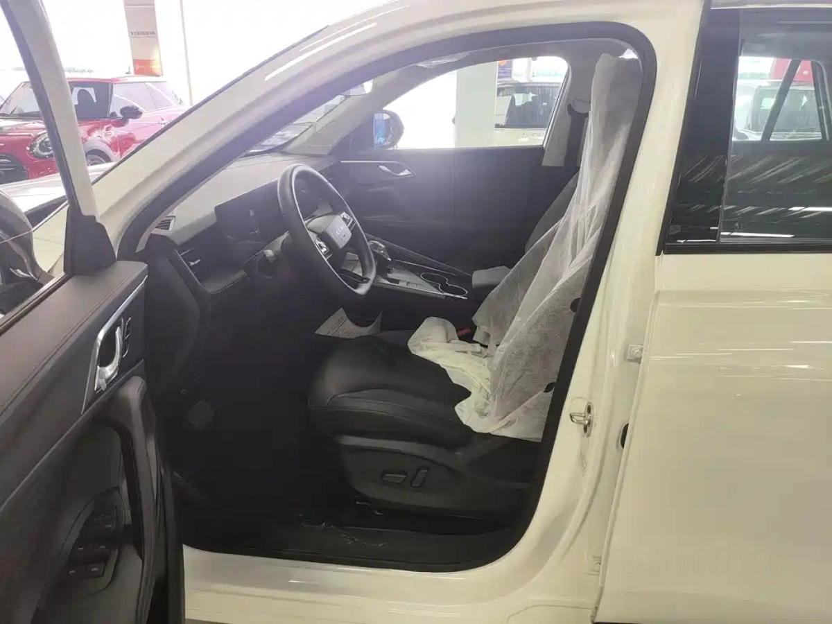 ROEWE RX5 NEW ENERGY