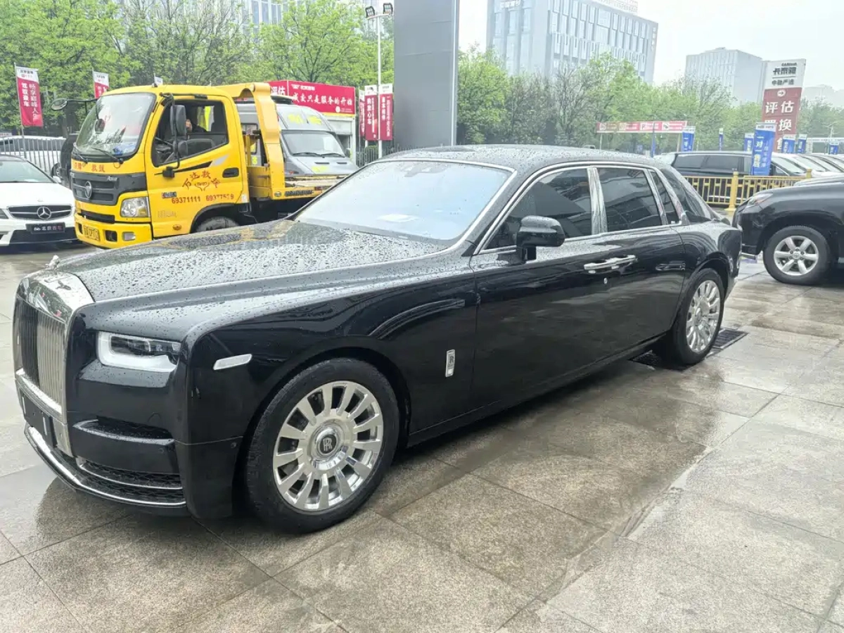 ROLLS ROYCE PHANTOM  2019