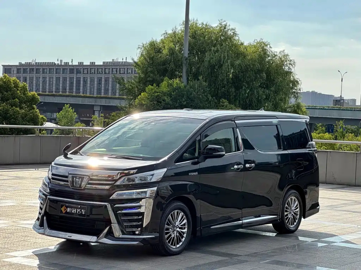 TOYOTA VELLFIRE