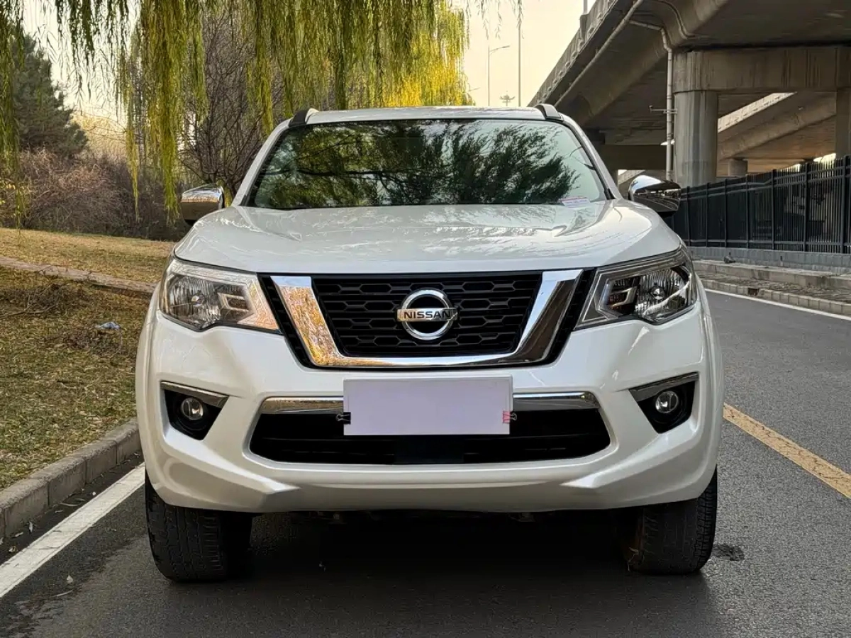 NISSAN TERRA
