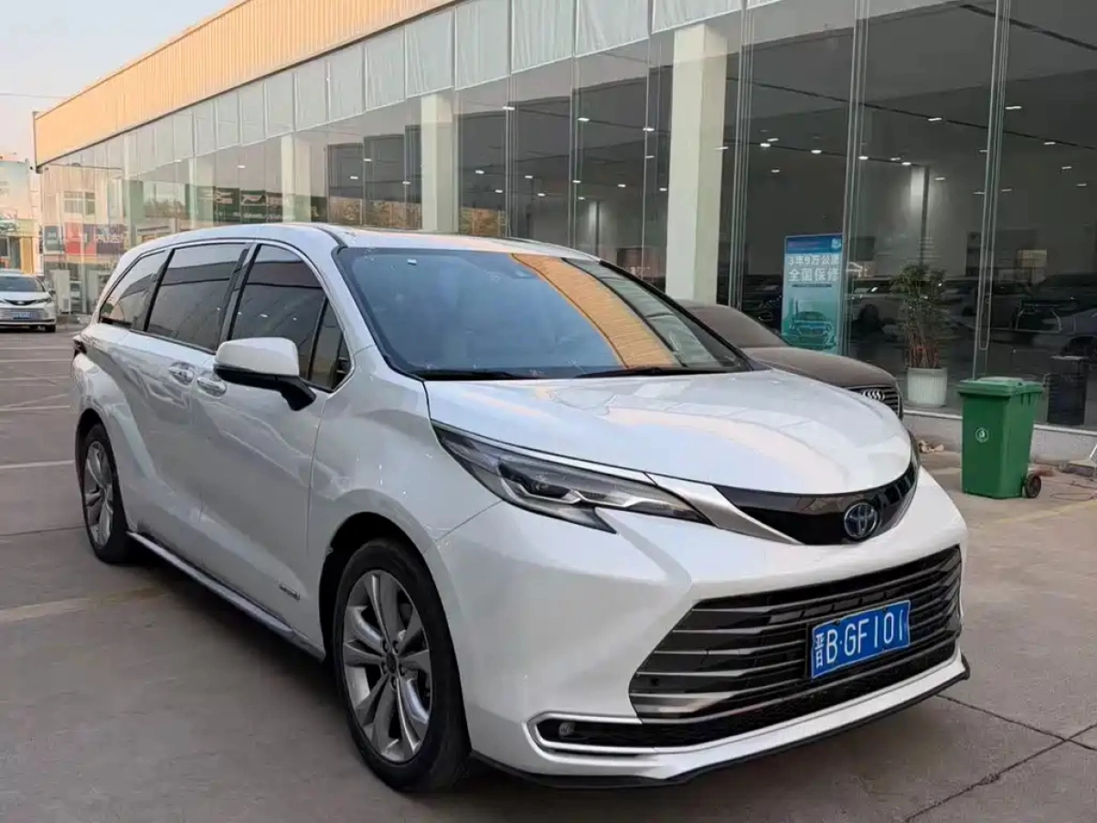 TOYOTA SIENNA SIENNA