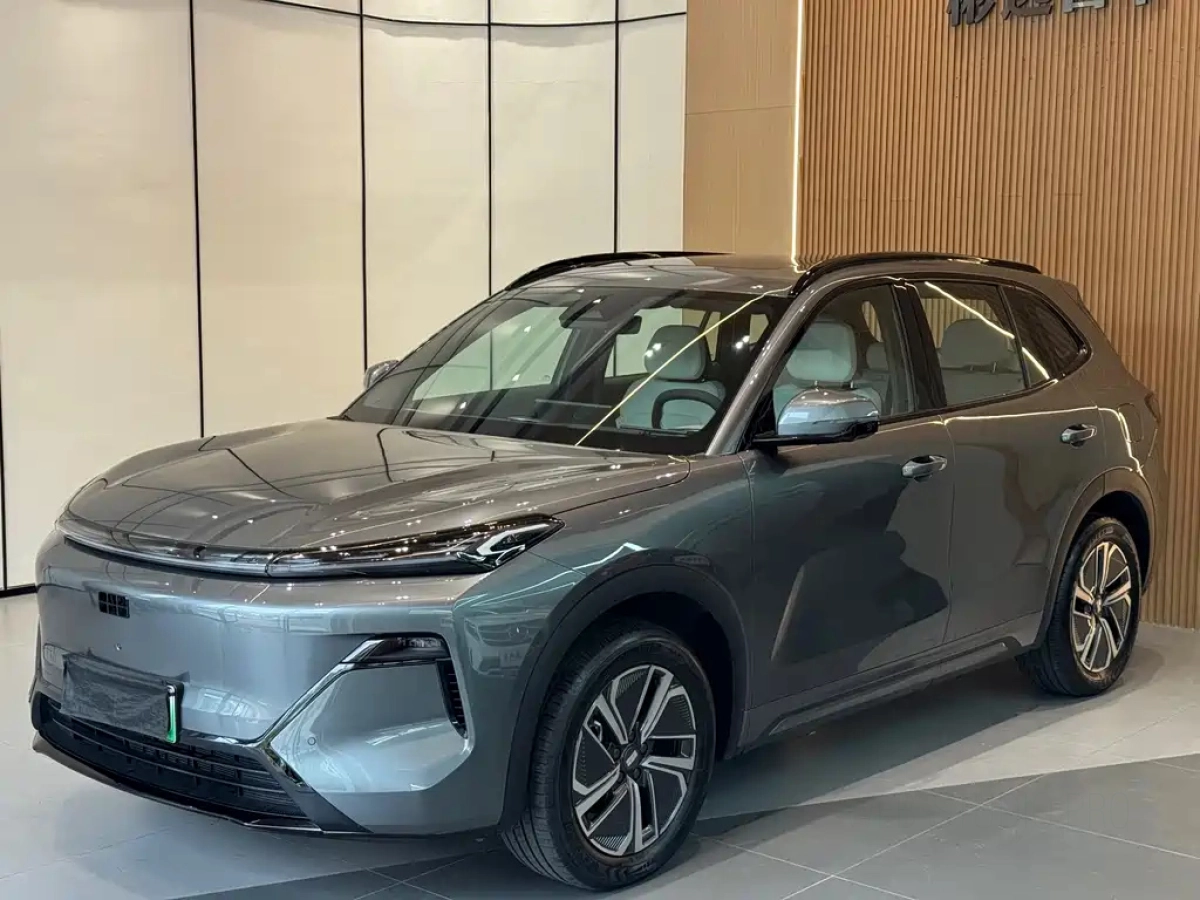 GEELY GALAXY GALAXY STARSHIP 7 EM-I  2025