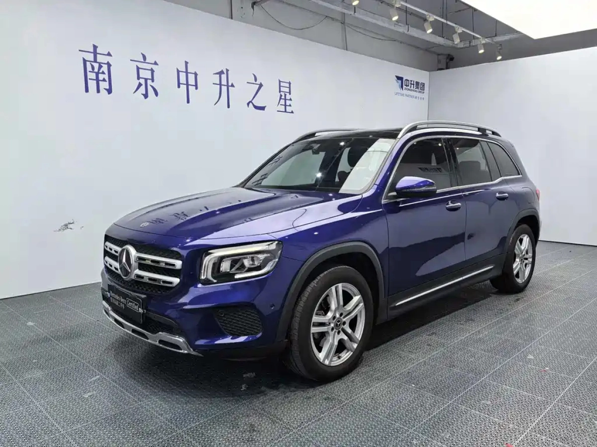 MERCEDES BENZ GLB  2020