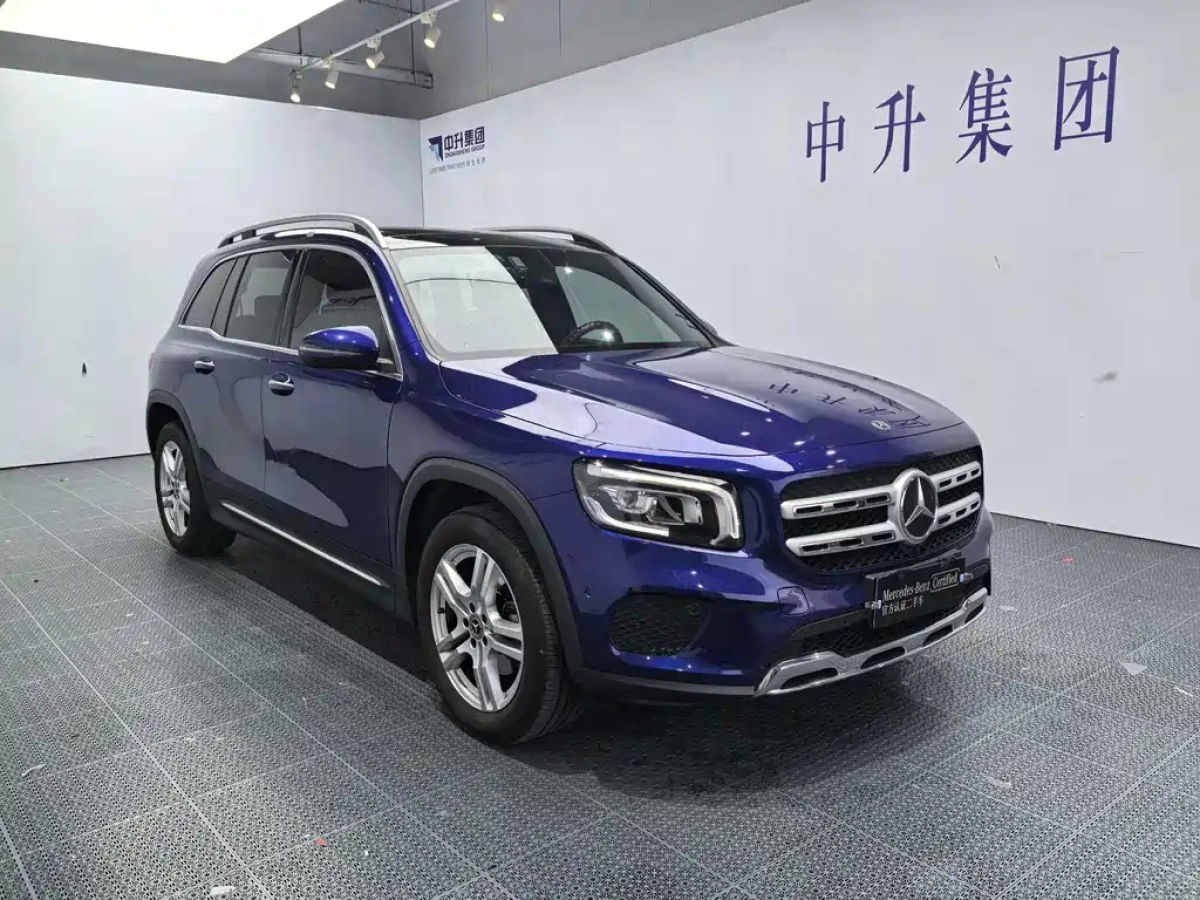 MERCEDES BENZ GLB