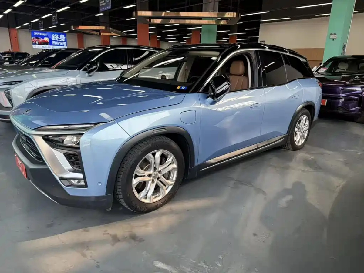 NIO ES8