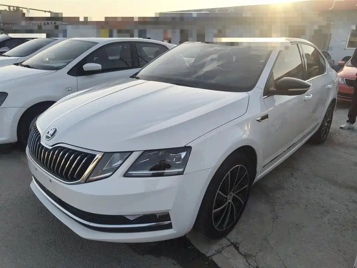 SKODA OCTAVIA