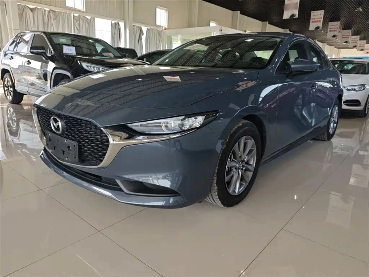 MAZDA 3 AXELA