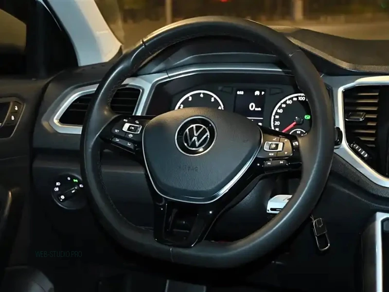 VOLKSWAGEN T-ROC TANGE