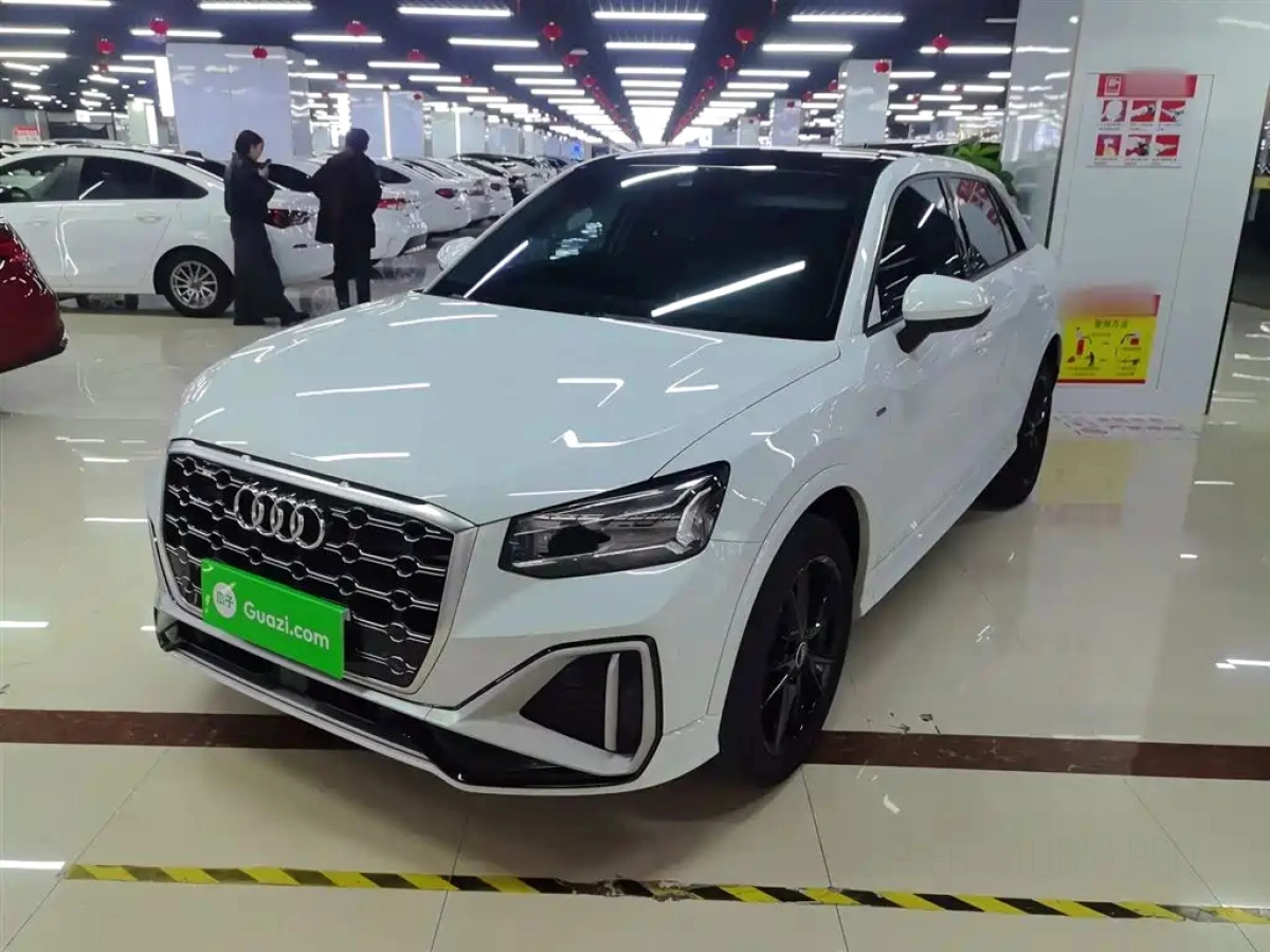 AUDI Q2L