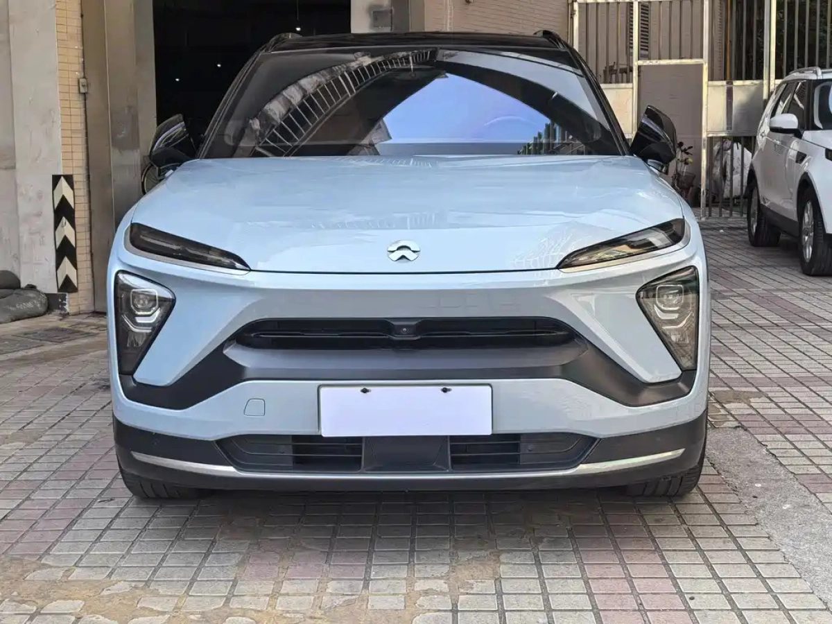 NIO ES6