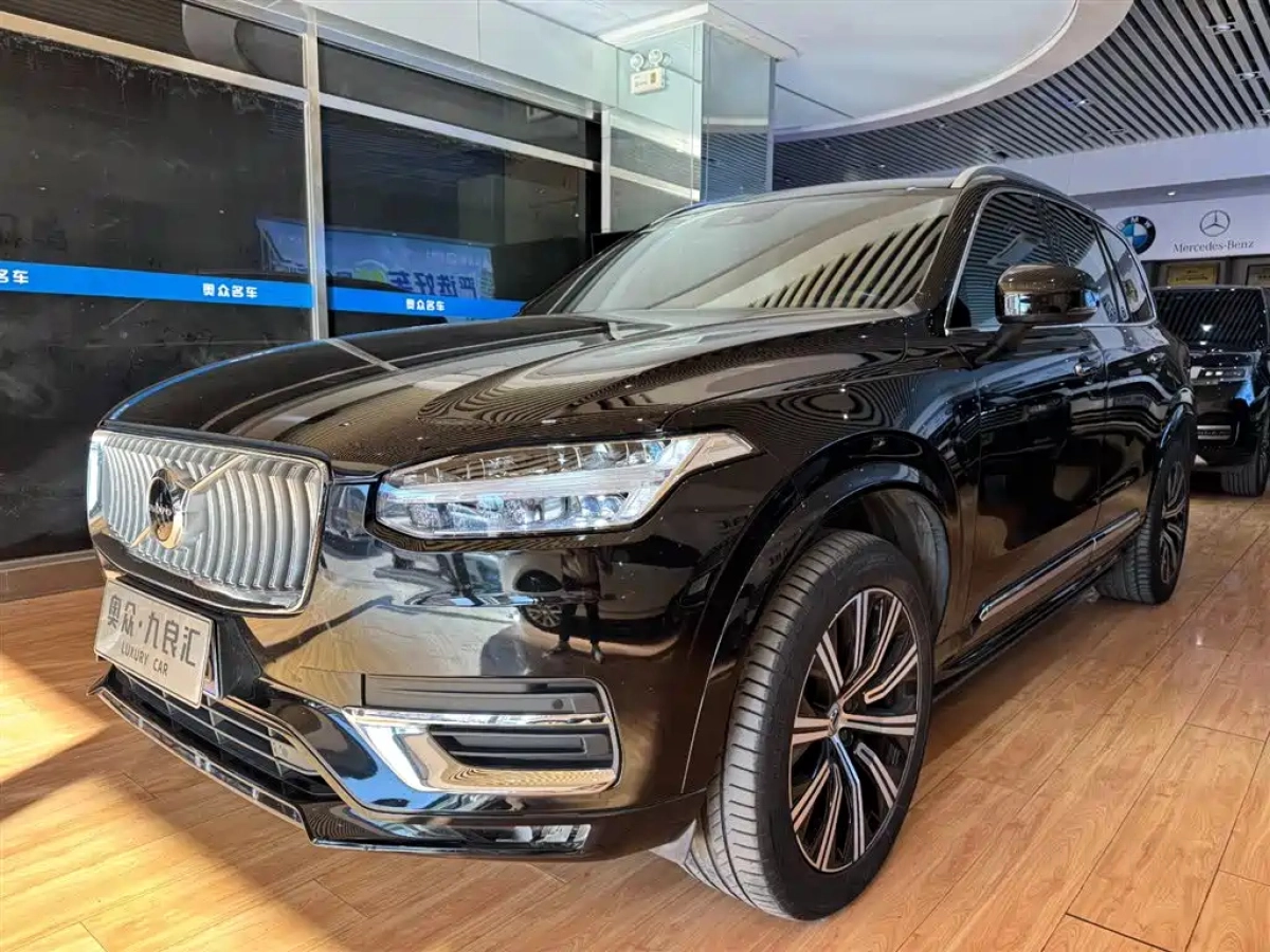 VOLVO XC90  2021