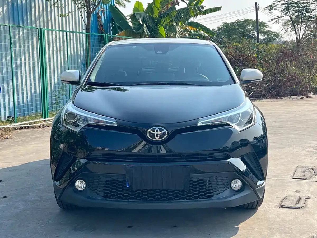 TOYOTA C-HR