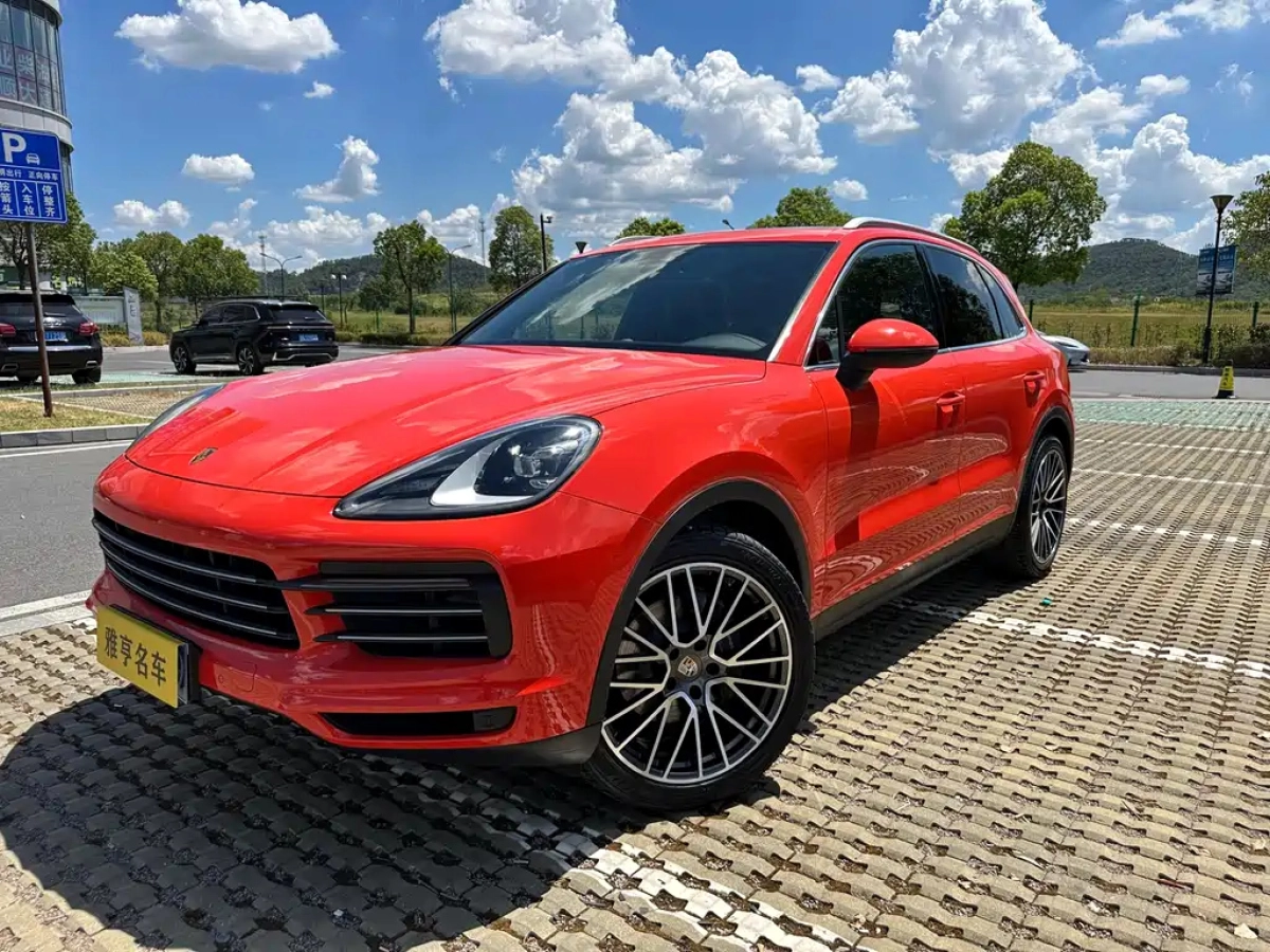 PORSCHE CAYENNE