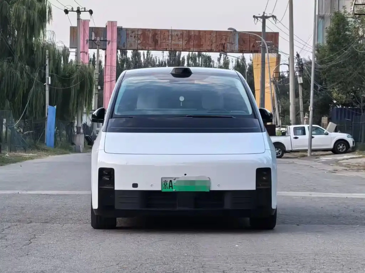 LI AUTO MEGA