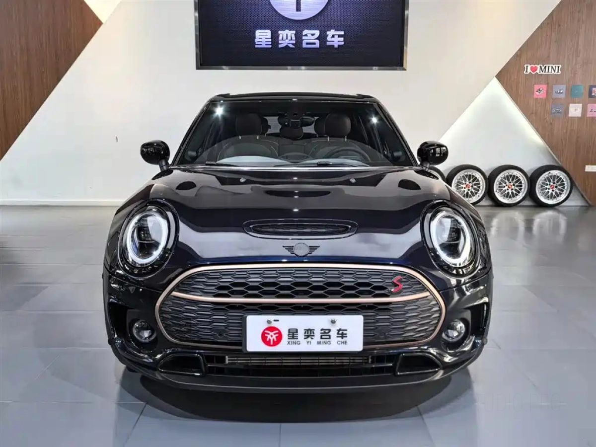 MINI CLUBMAN