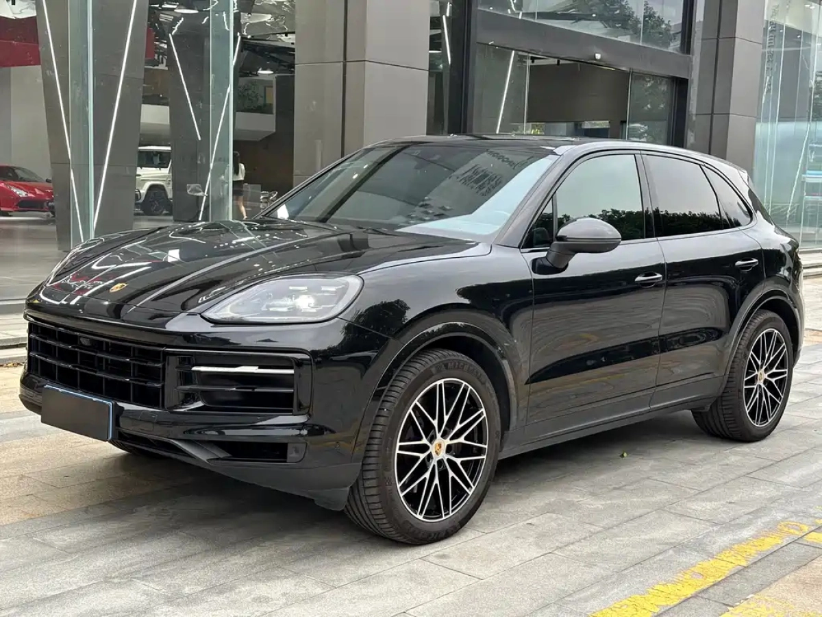 PORSCHE CAYENNE