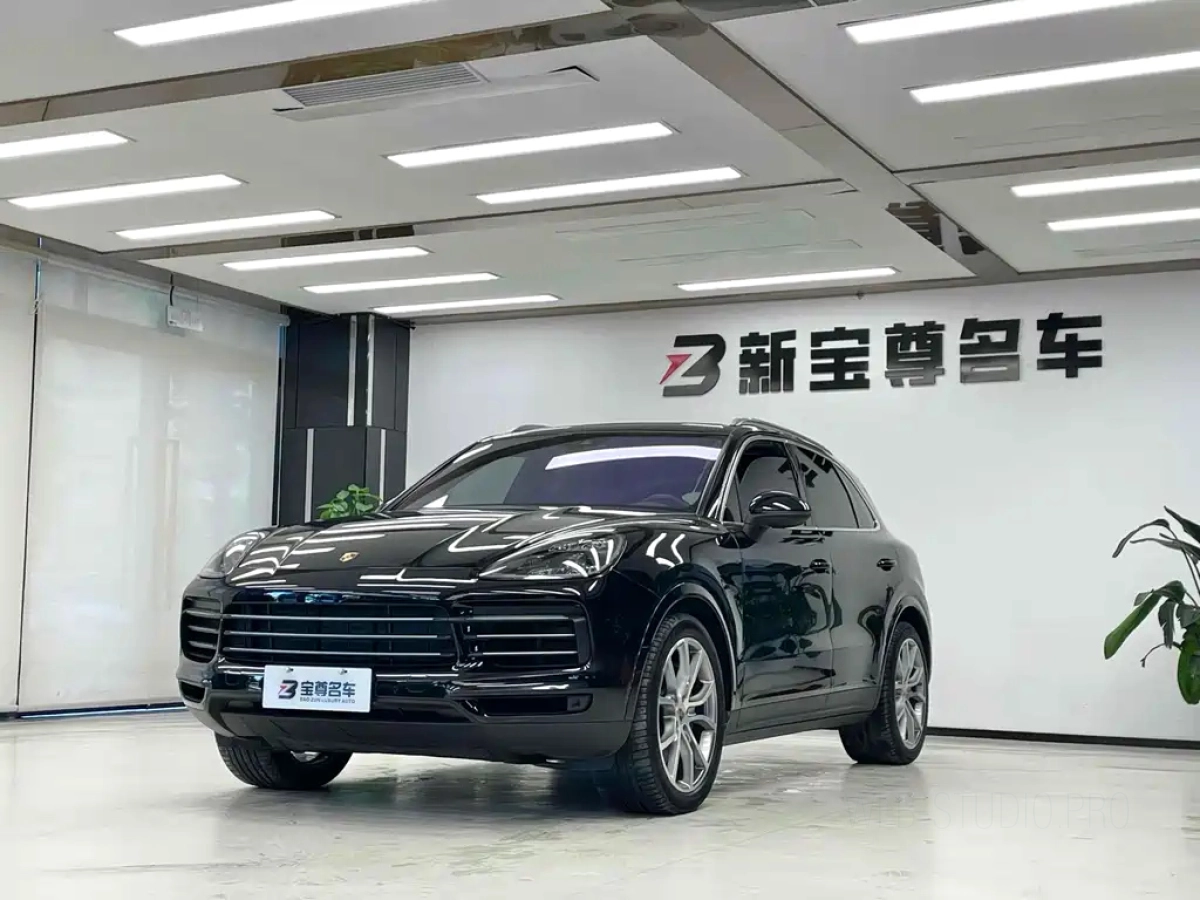 PORSCHE CAYENNE  2019
