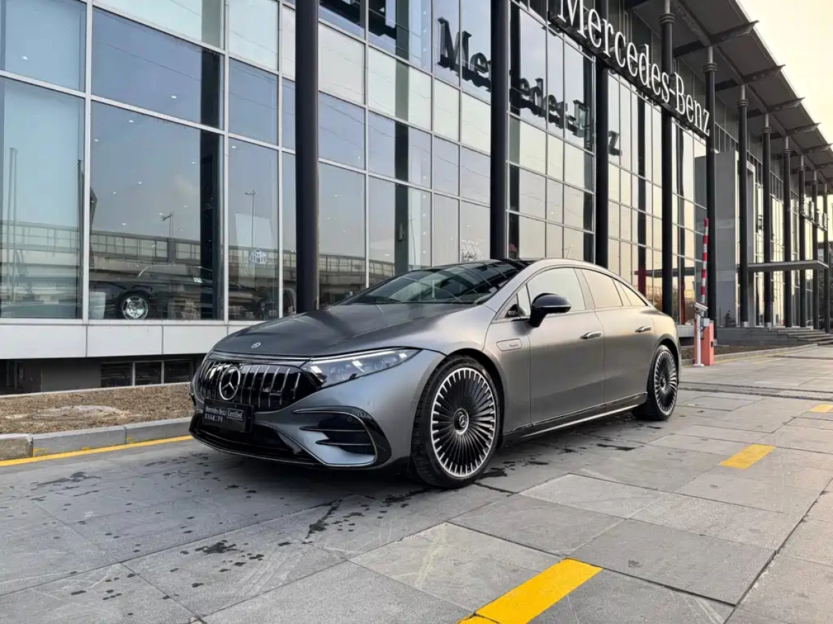 MERCEDES BENZ EQS AMG