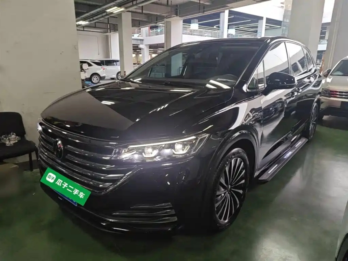 VOLKSWAGEN VILORAN  2021