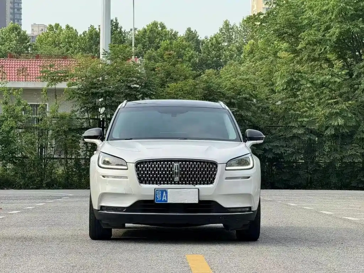 LINCOLN ADVENTURER