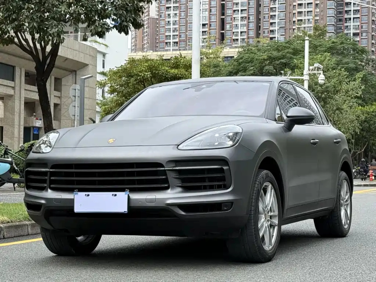 PORSCHE CAYENNE