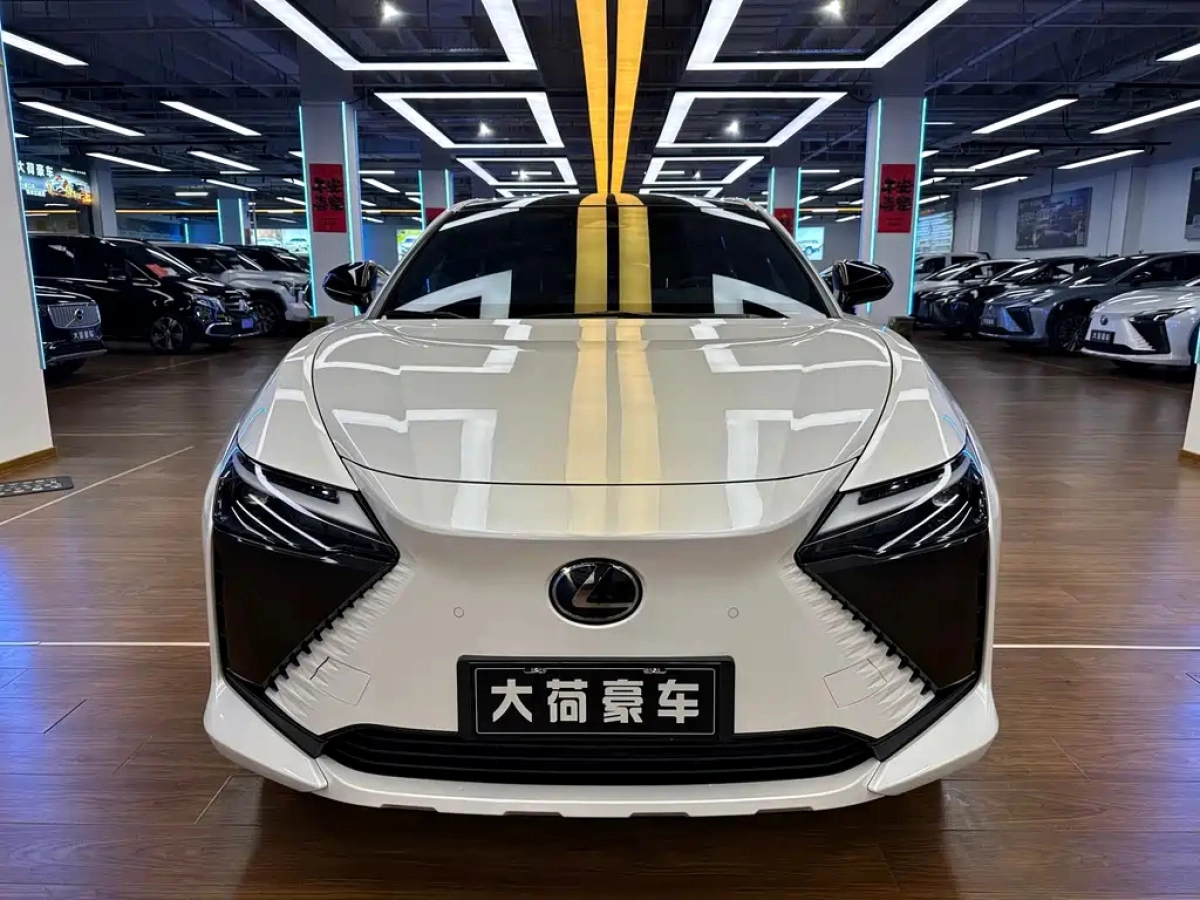 LEXUS RZ