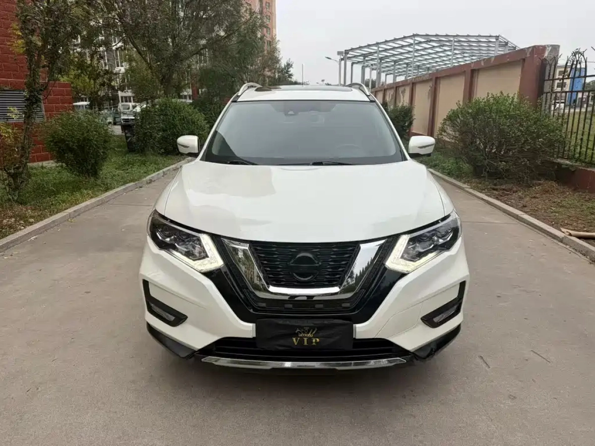 NISSAN X-TRAIL