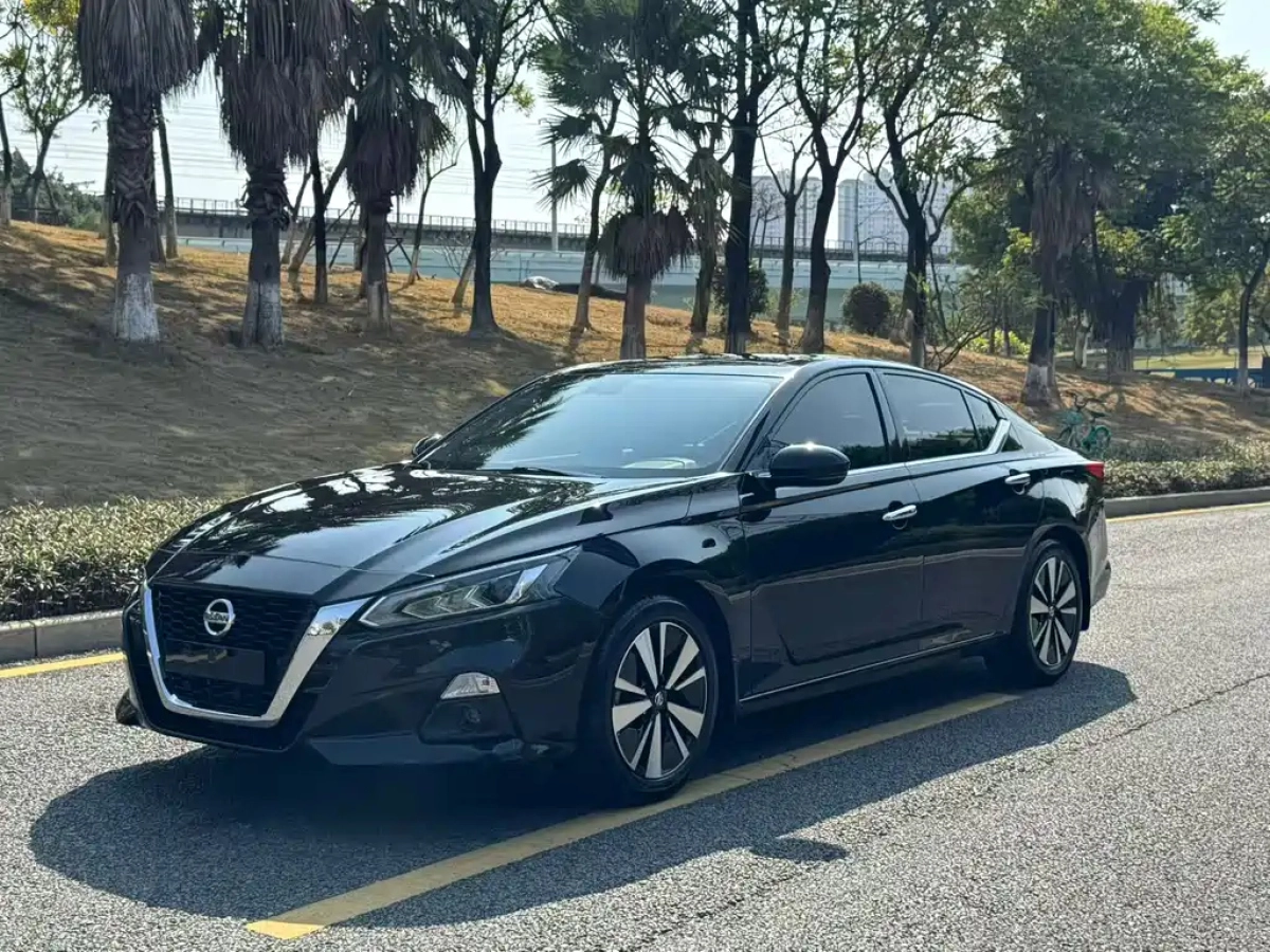 NISSAN TEANA